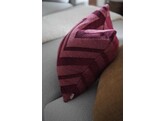 Kussen Agnes burgundy 50x50cm incl. vulling